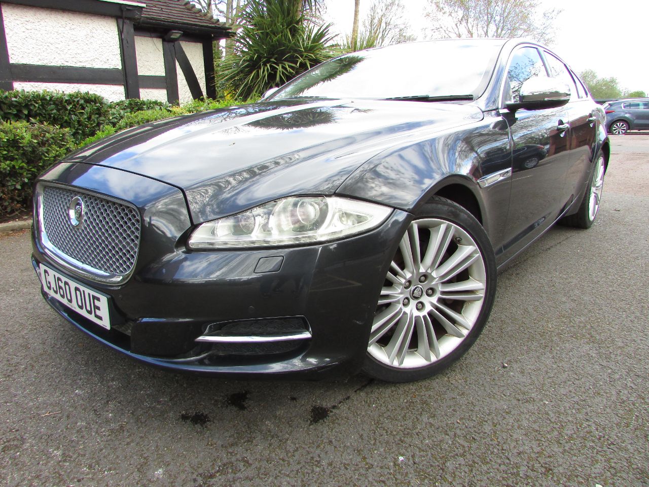 Jaguar Xj