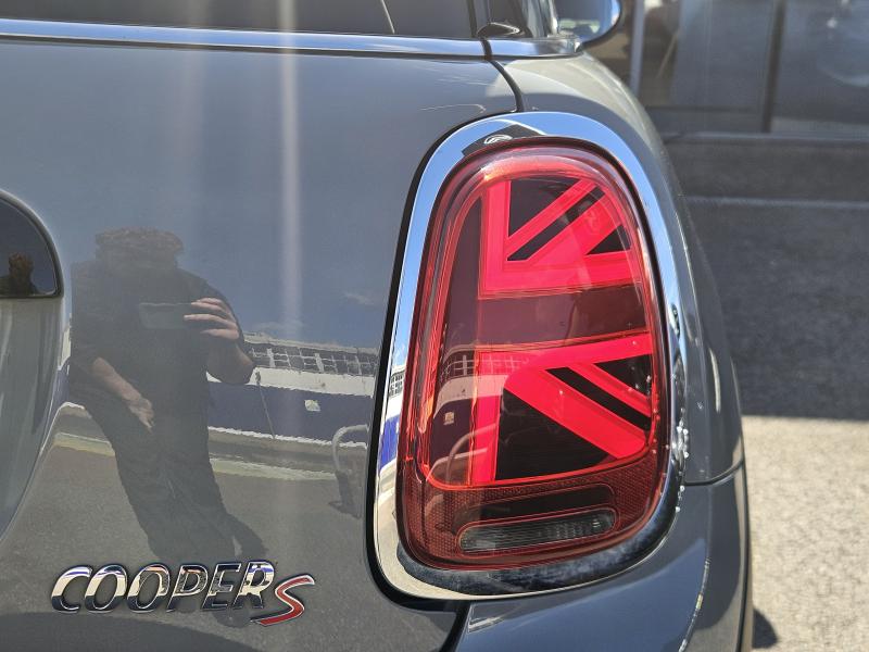 Mini Hatchback