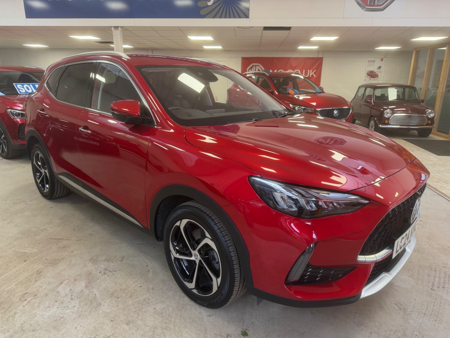 MG Motor UK HS