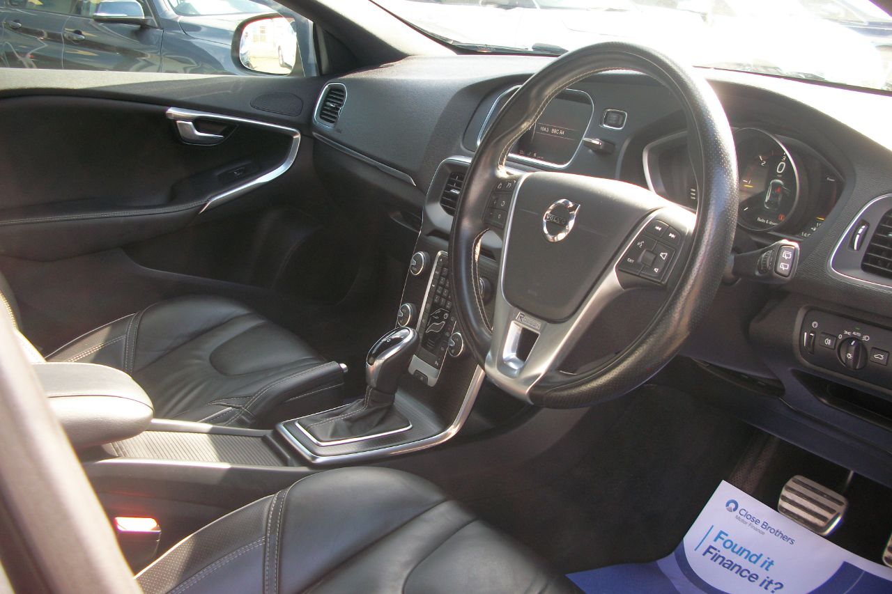 Volvo V40