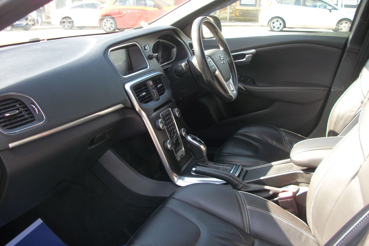 Volvo V40
