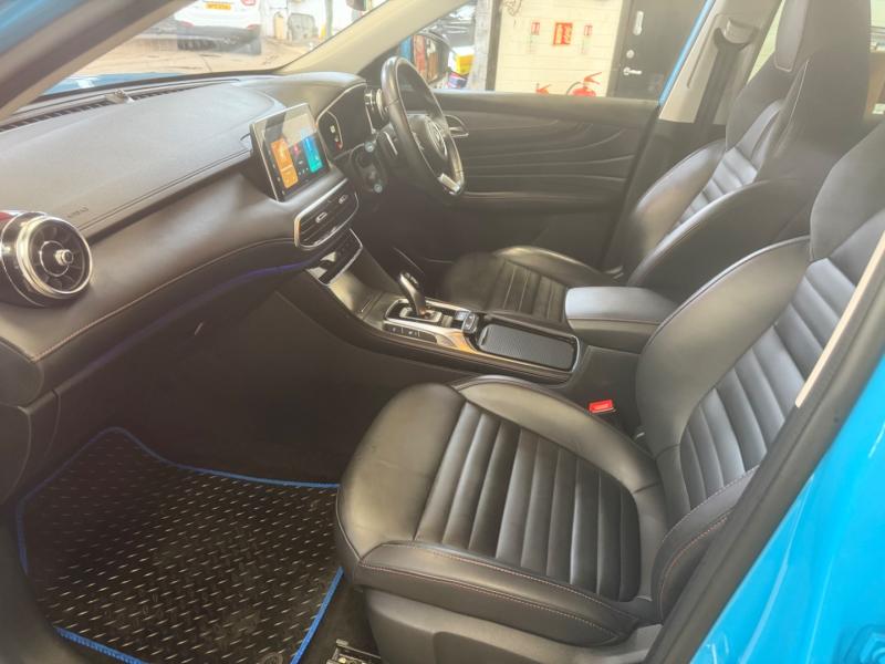 MG Motor UK HS