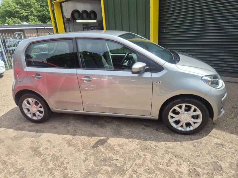 Volkswagen Up