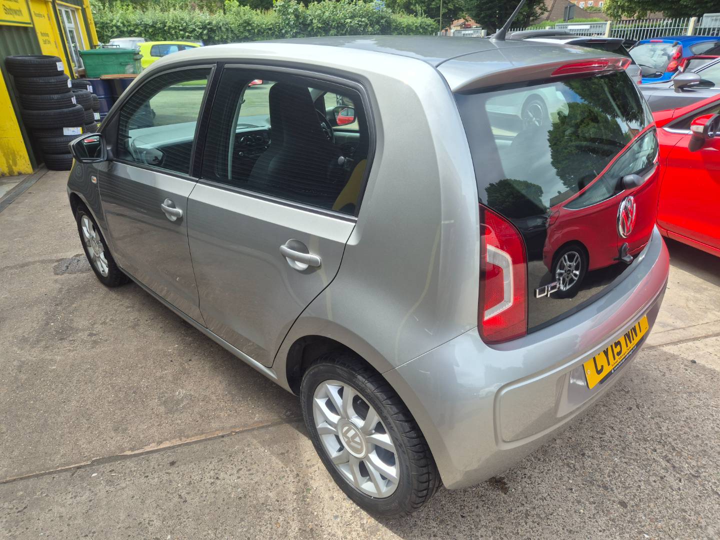 Volkswagen Up