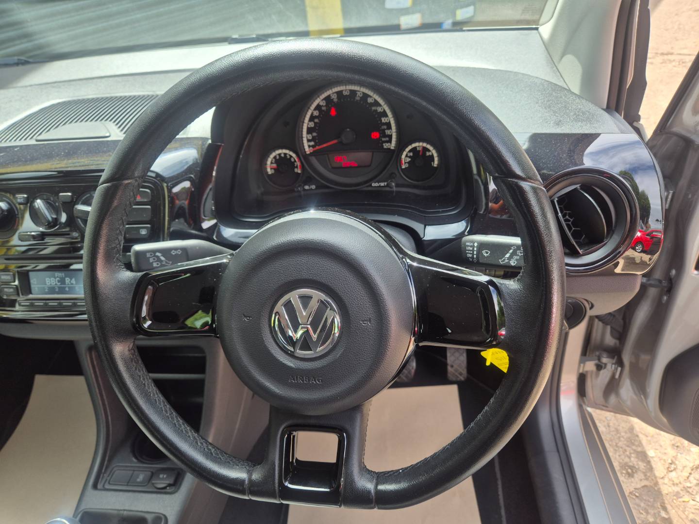 Volkswagen Up