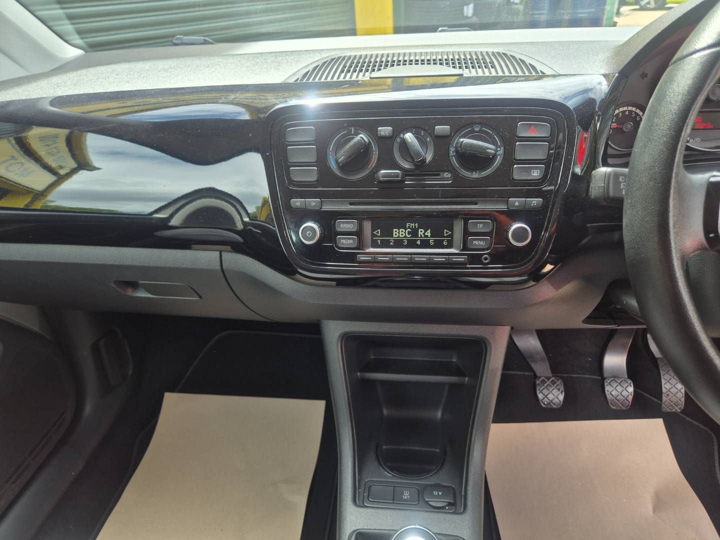 Volkswagen Up