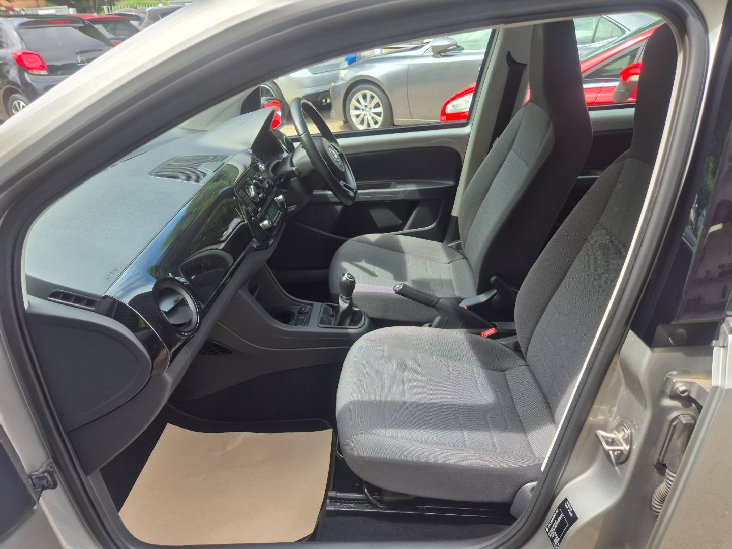Volkswagen Up