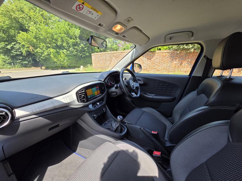 MG Motor UK MG3