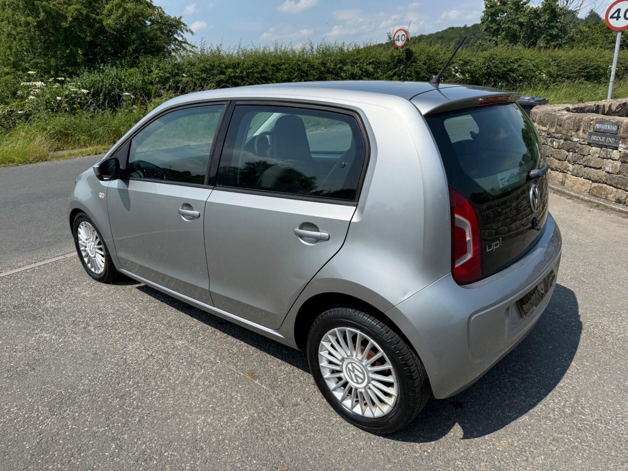Volkswagen Up