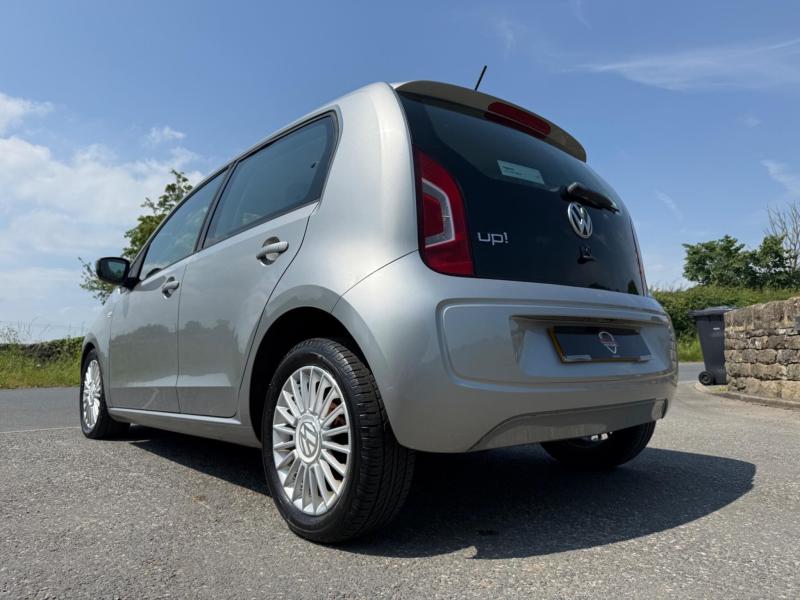 Volkswagen Up