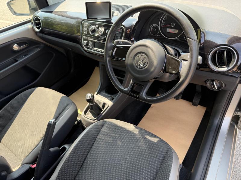 Volkswagen Up