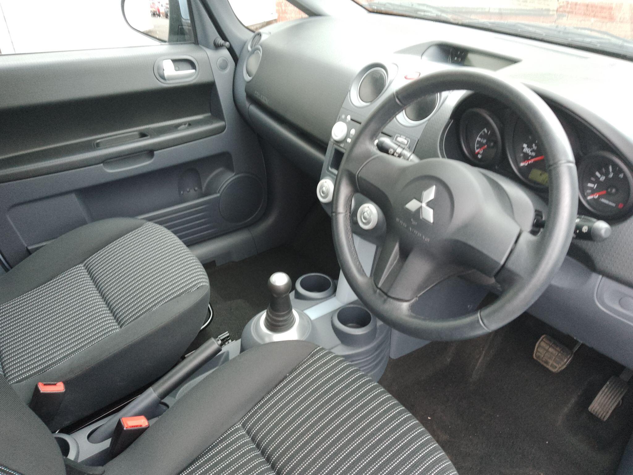 Mitsubishi Colt