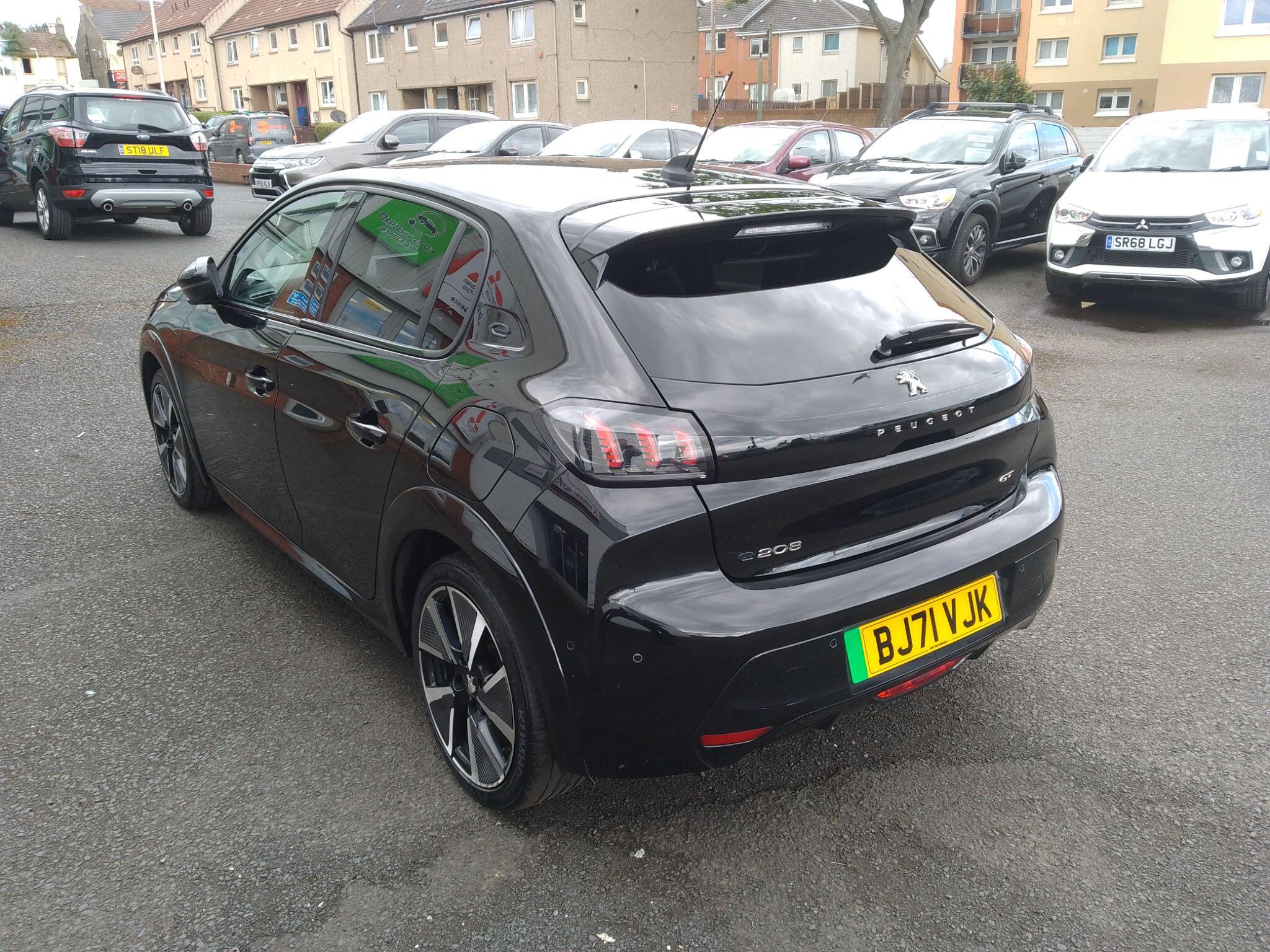 Peugeot e-208