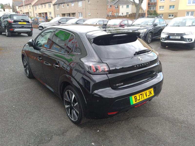 Peugeot e-208