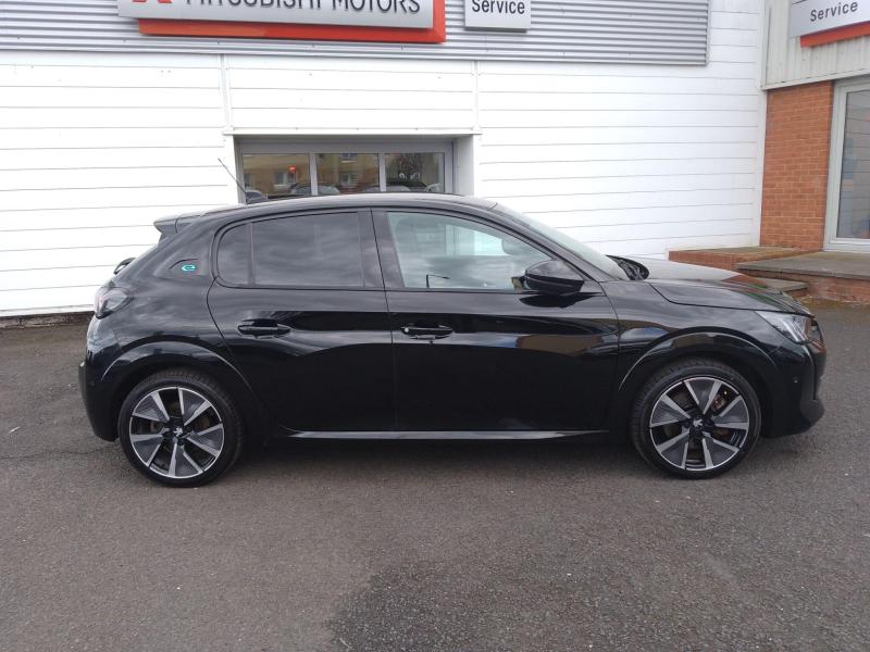 Peugeot e-208