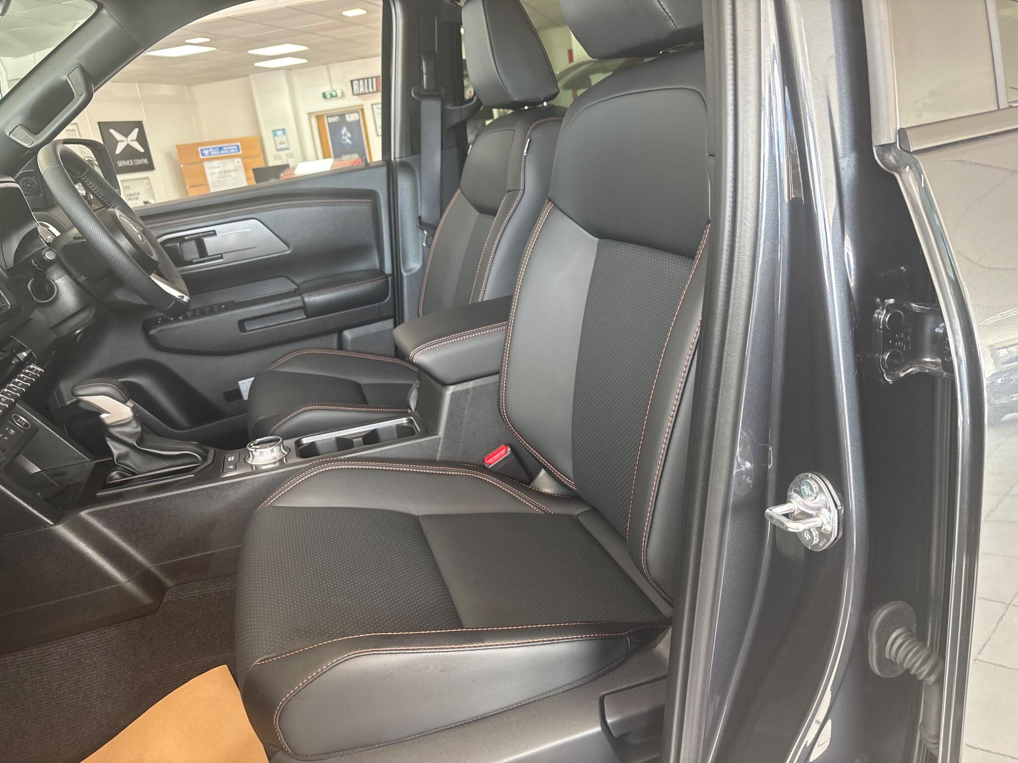 Mitsubishi L200