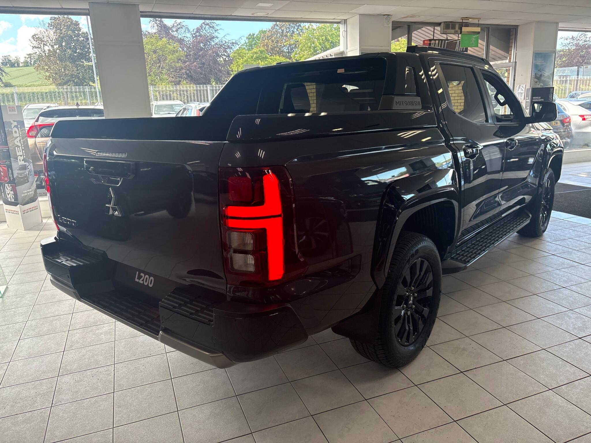 Mitsubishi L200