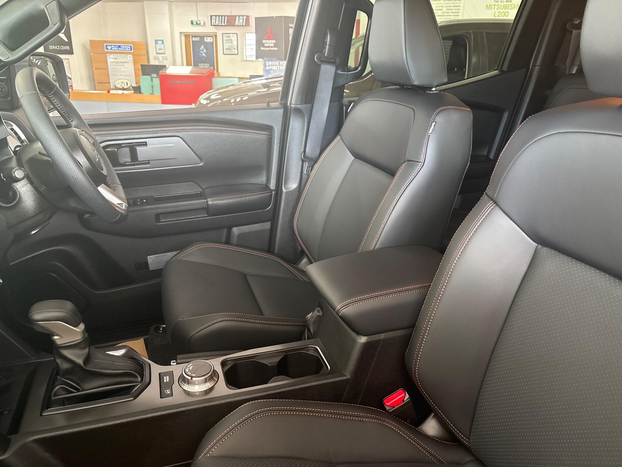 Mitsubishi L200