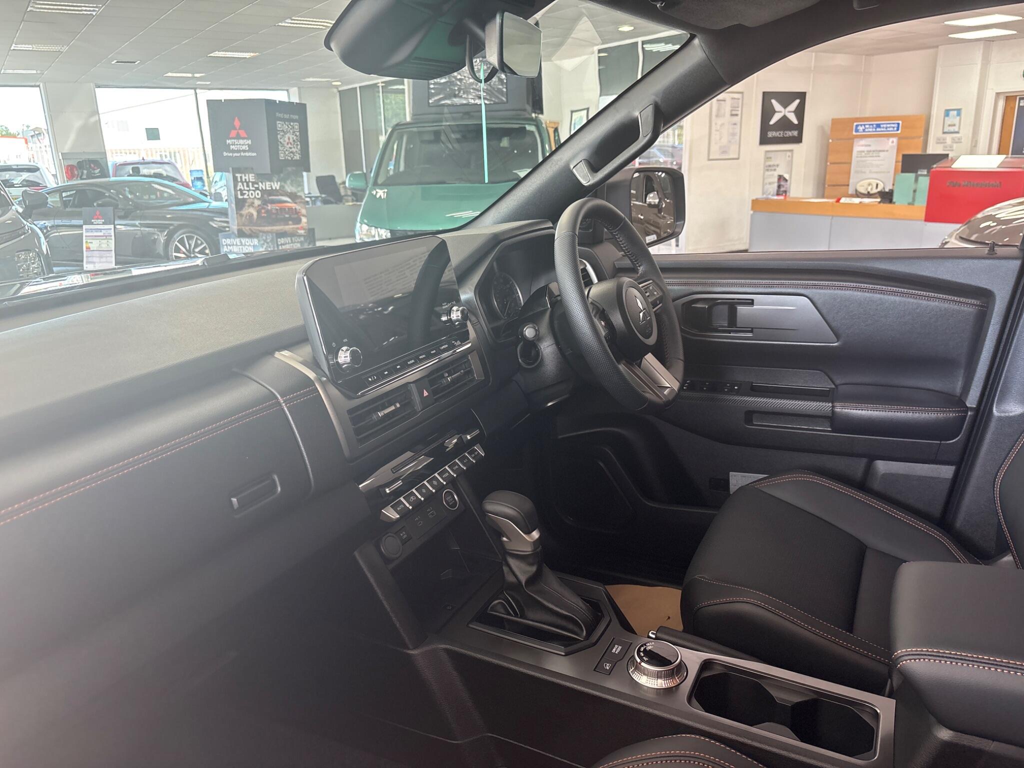 Mitsubishi L200