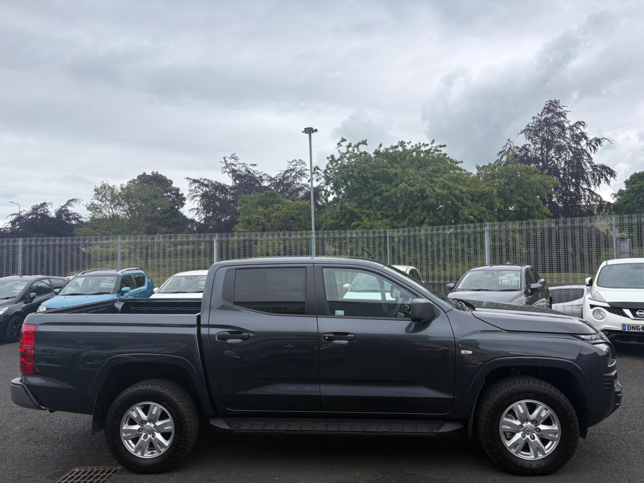 Mitsubishi L200