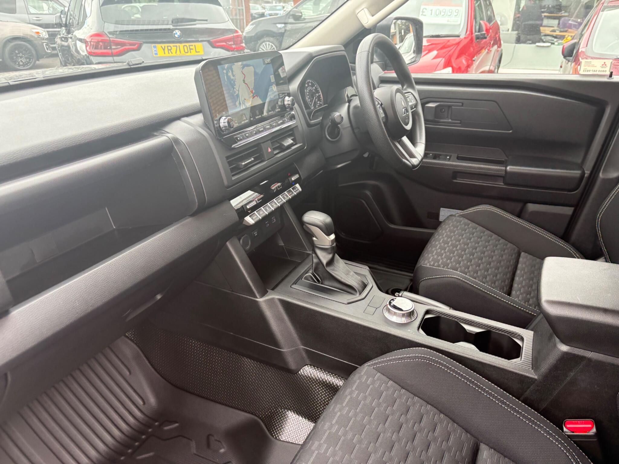 Mitsubishi L200