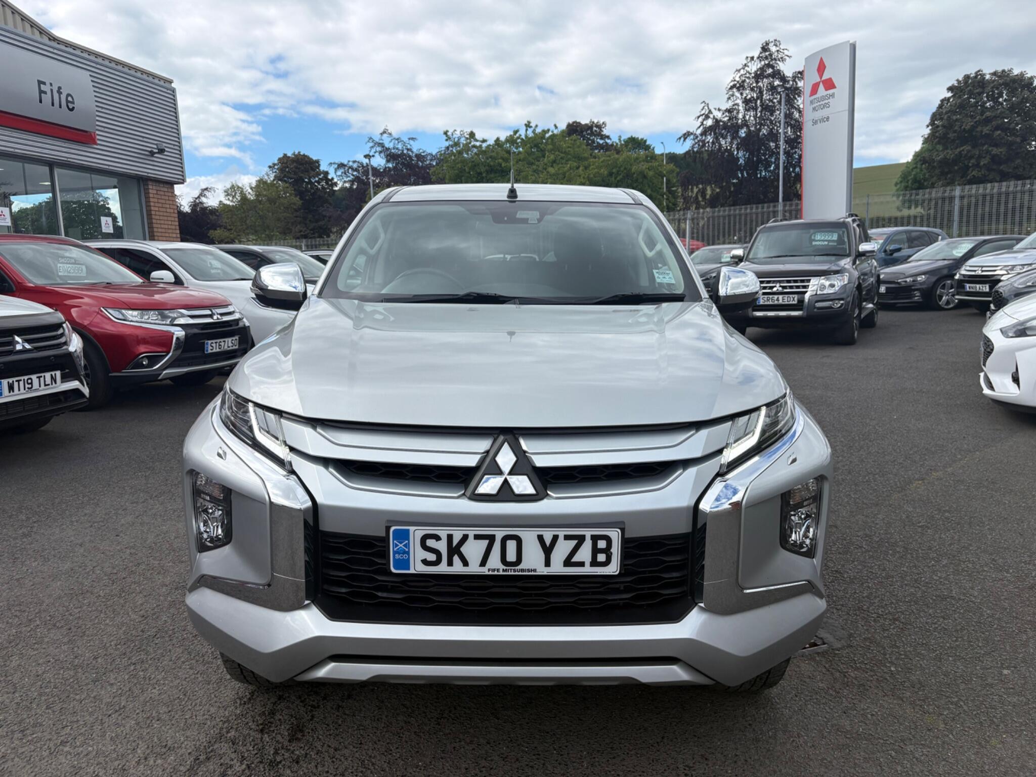 Mitsubishi L200