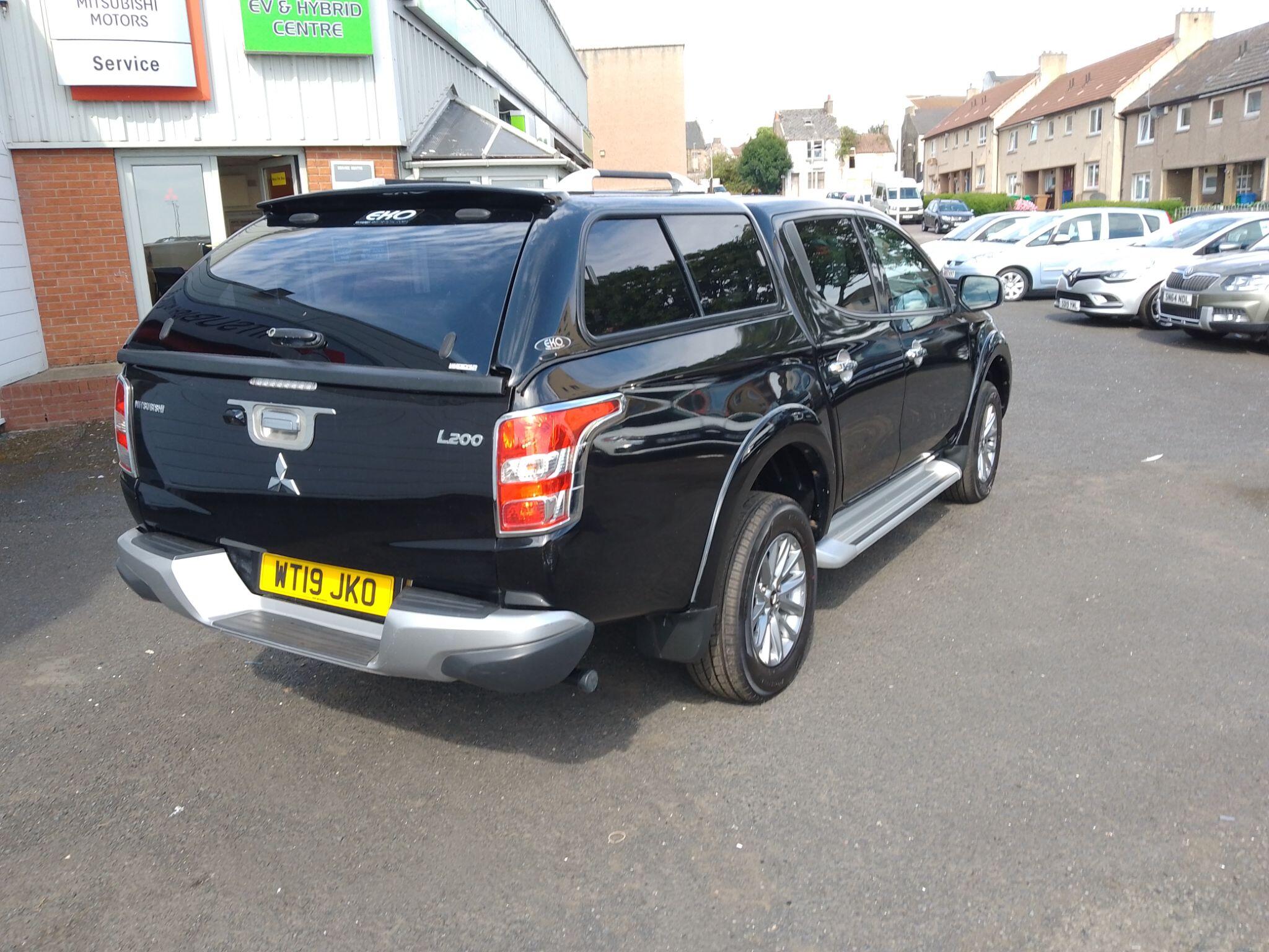 Mitsubishi L200