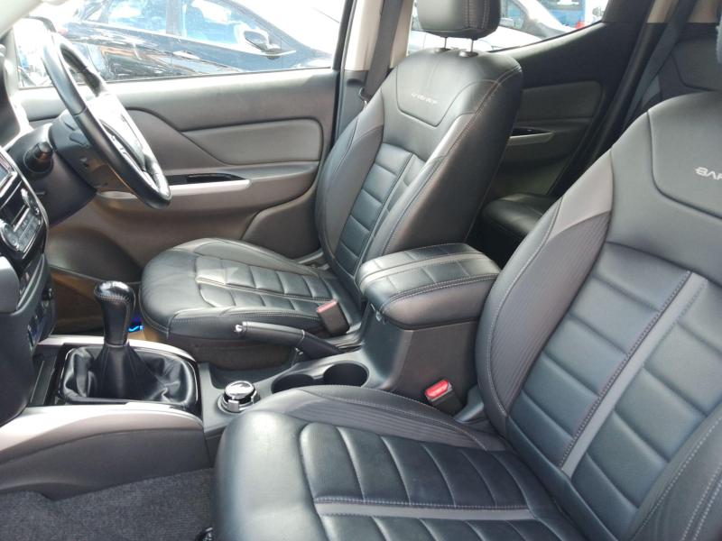 Mitsubishi L200