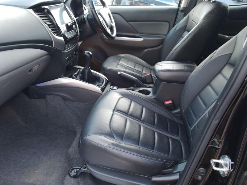 Mitsubishi L200