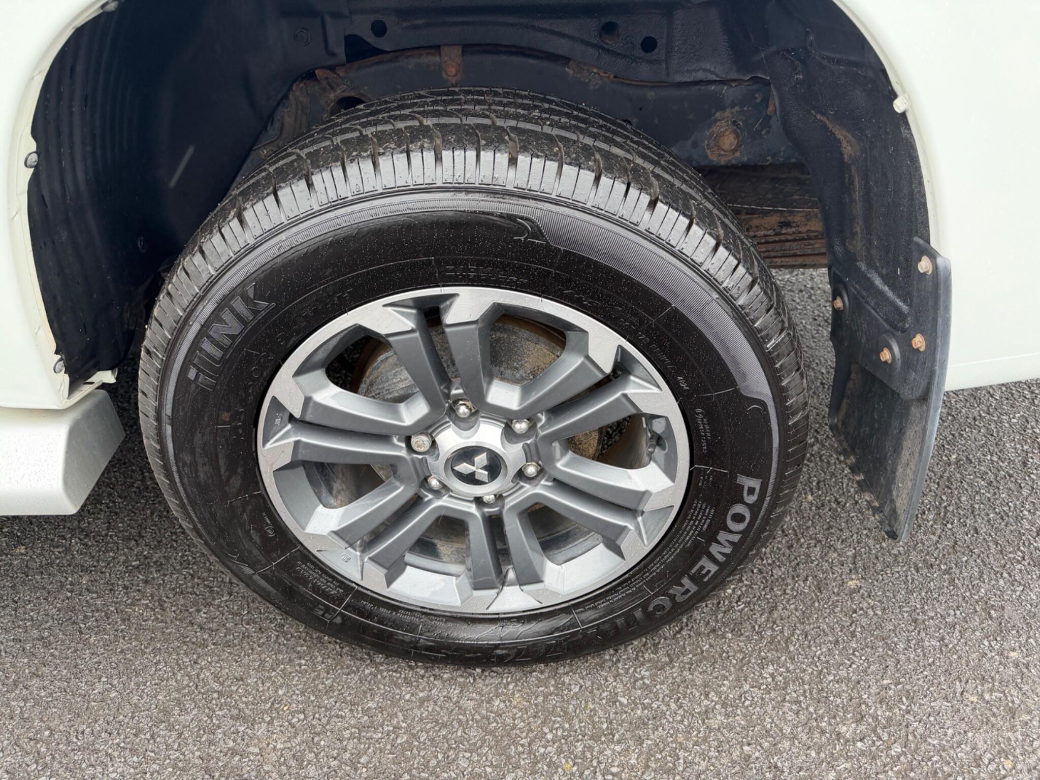 Mitsubishi L200