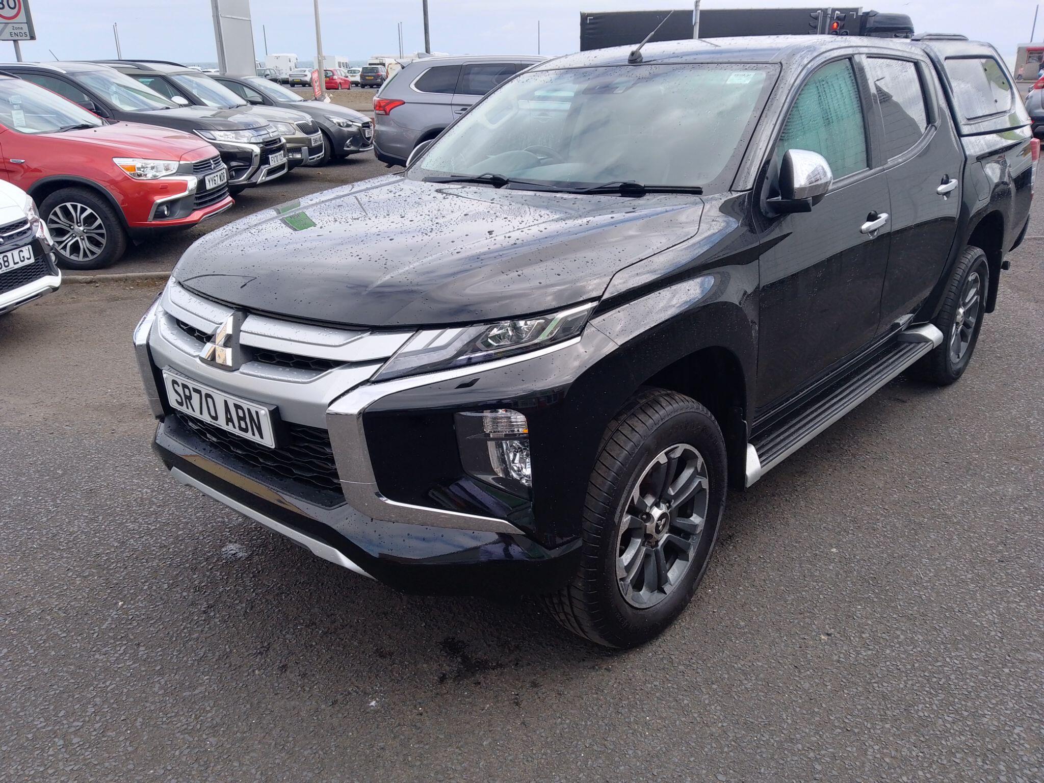 Mitsubishi L200