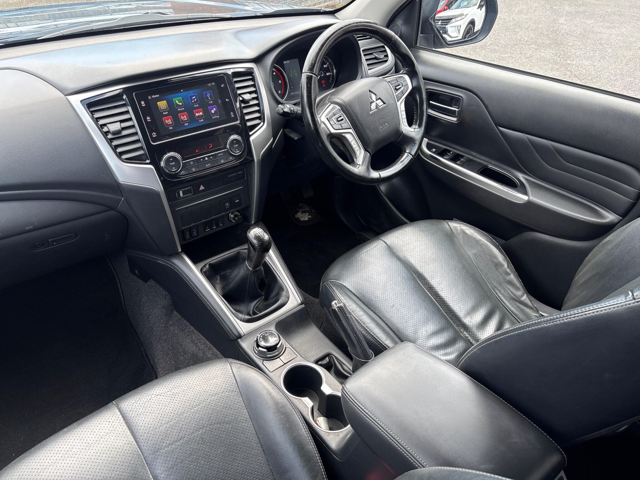 Mitsubishi L200