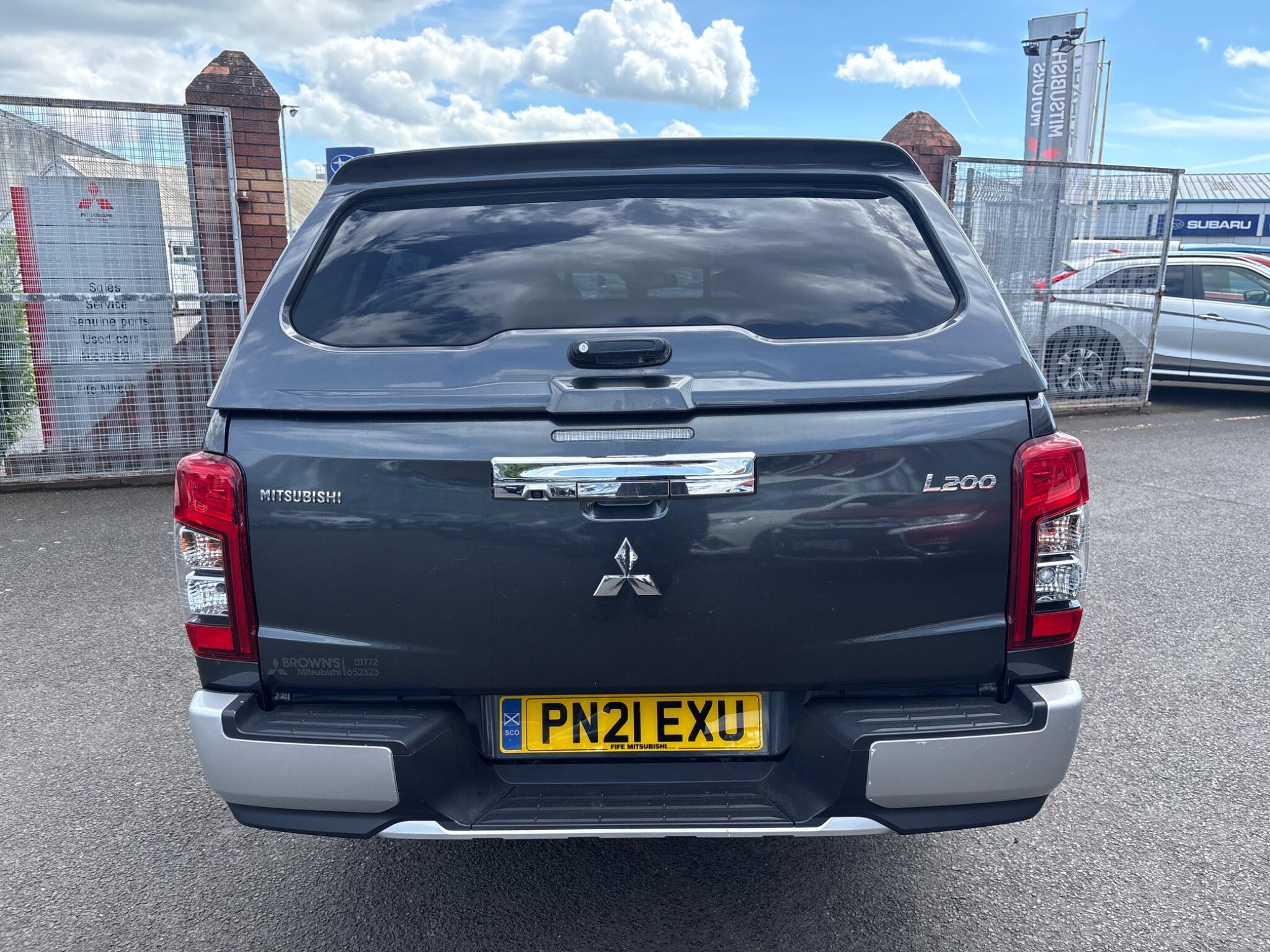 Mitsubishi L200