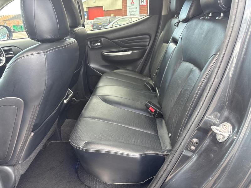 Mitsubishi L200