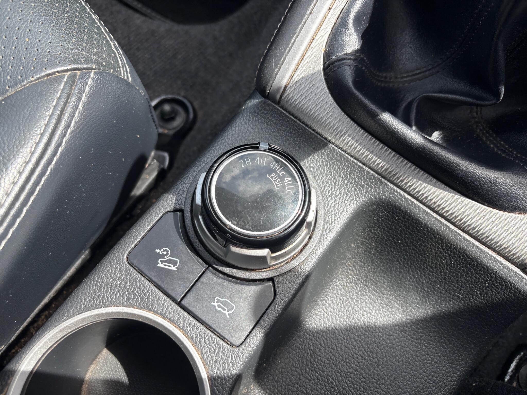 Mitsubishi L200