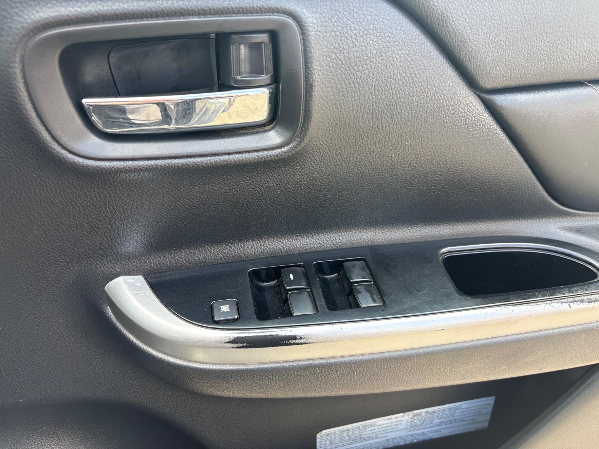 Mitsubishi L200