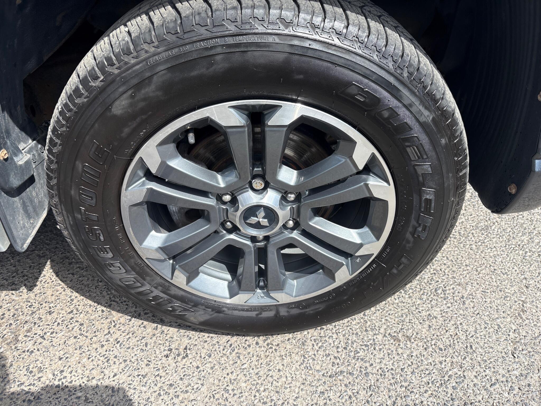 Mitsubishi L200