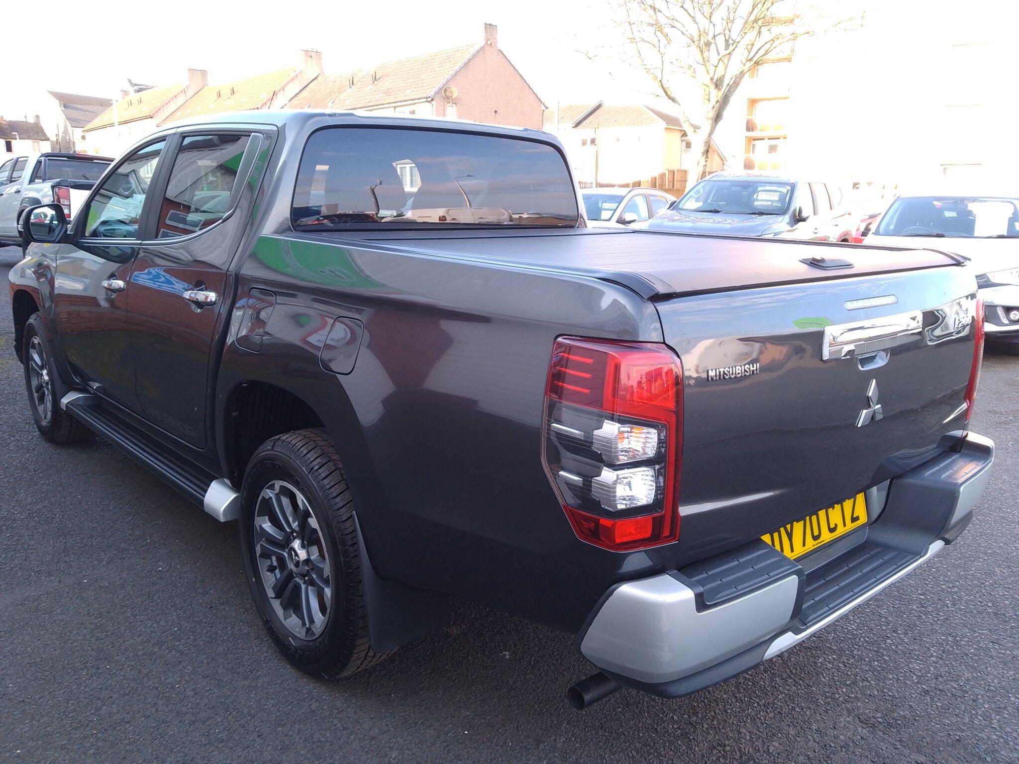 Mitsubishi L200