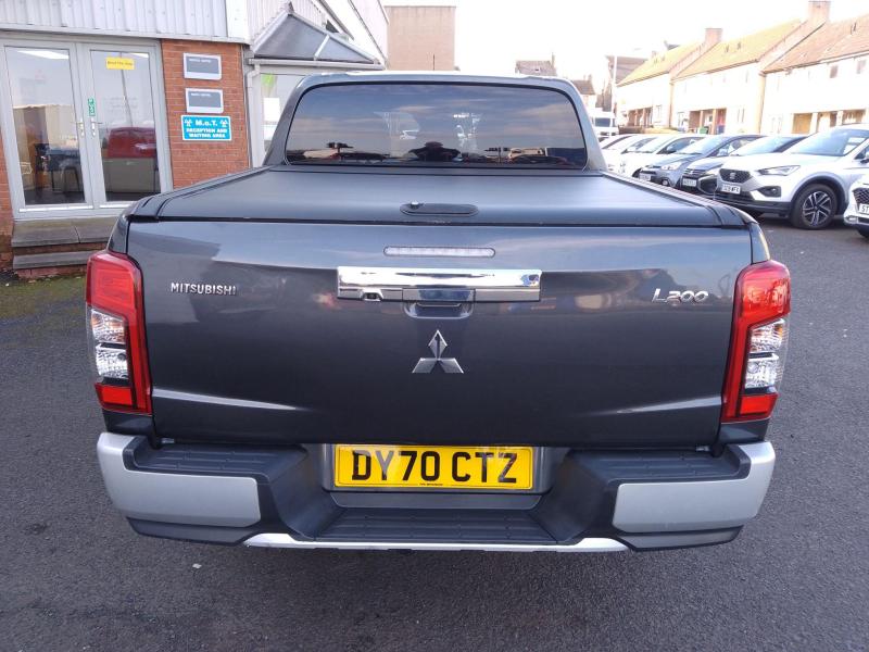 Mitsubishi L200