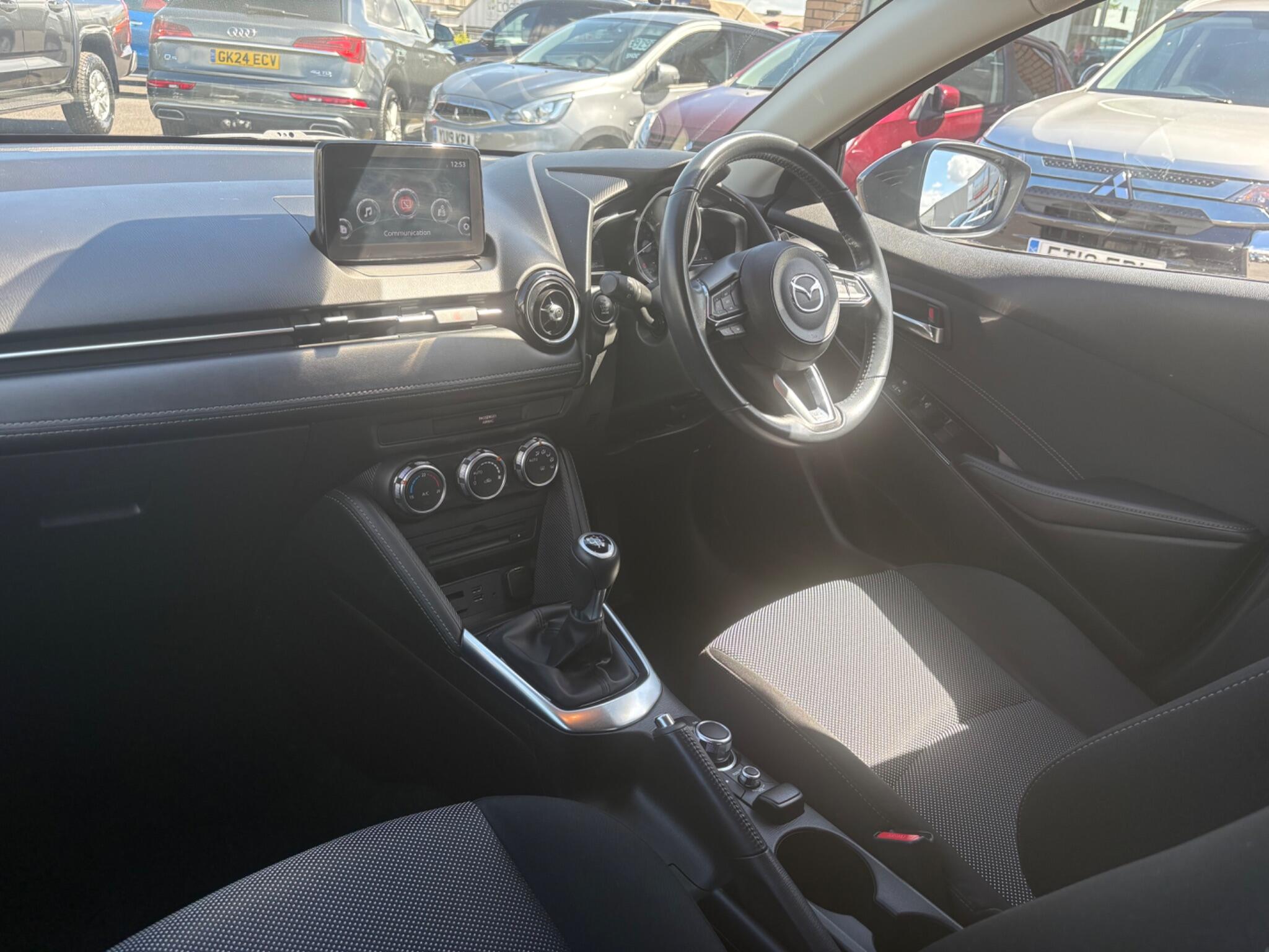 Mazda Mazda2