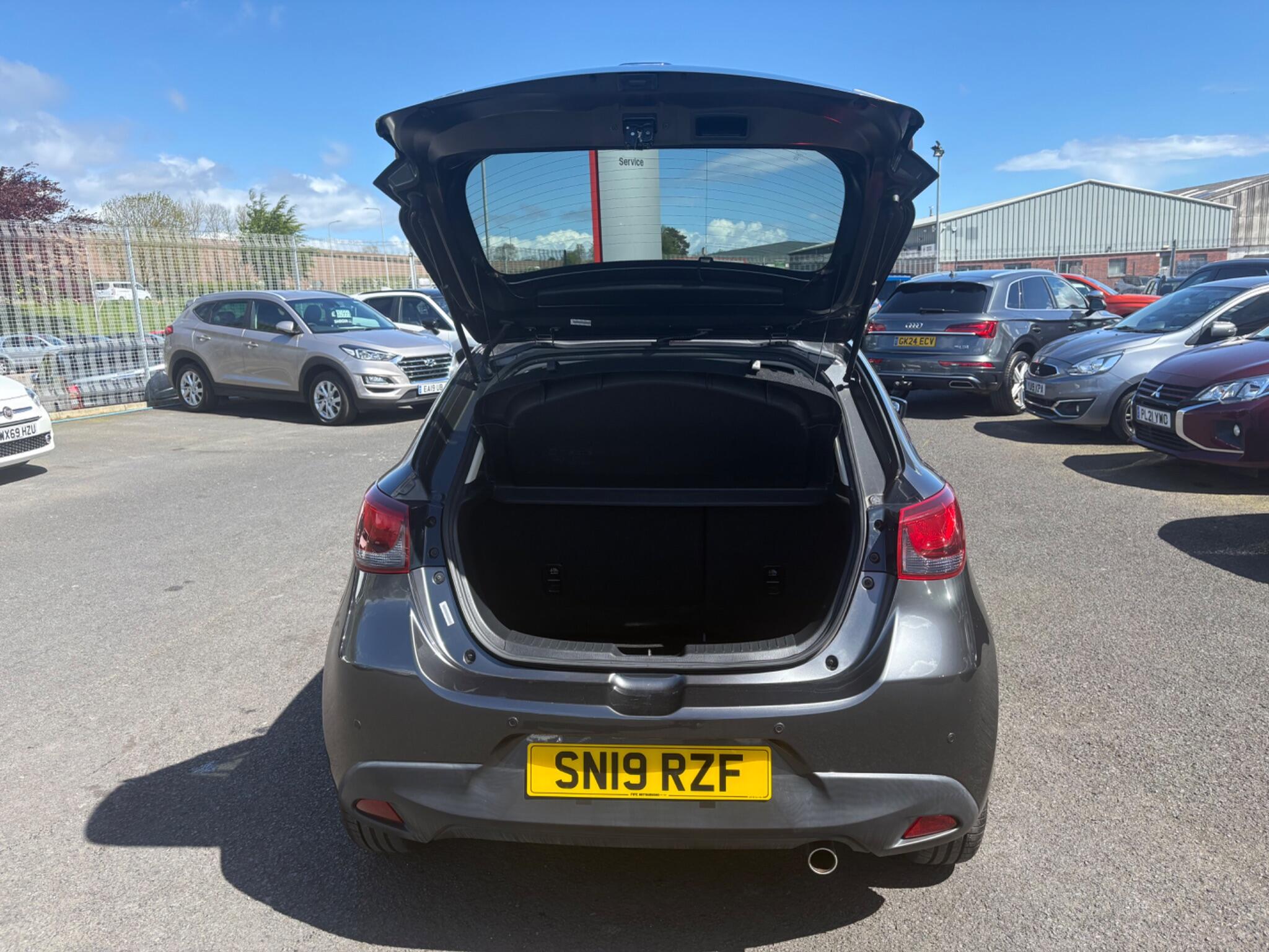 Mazda Mazda2