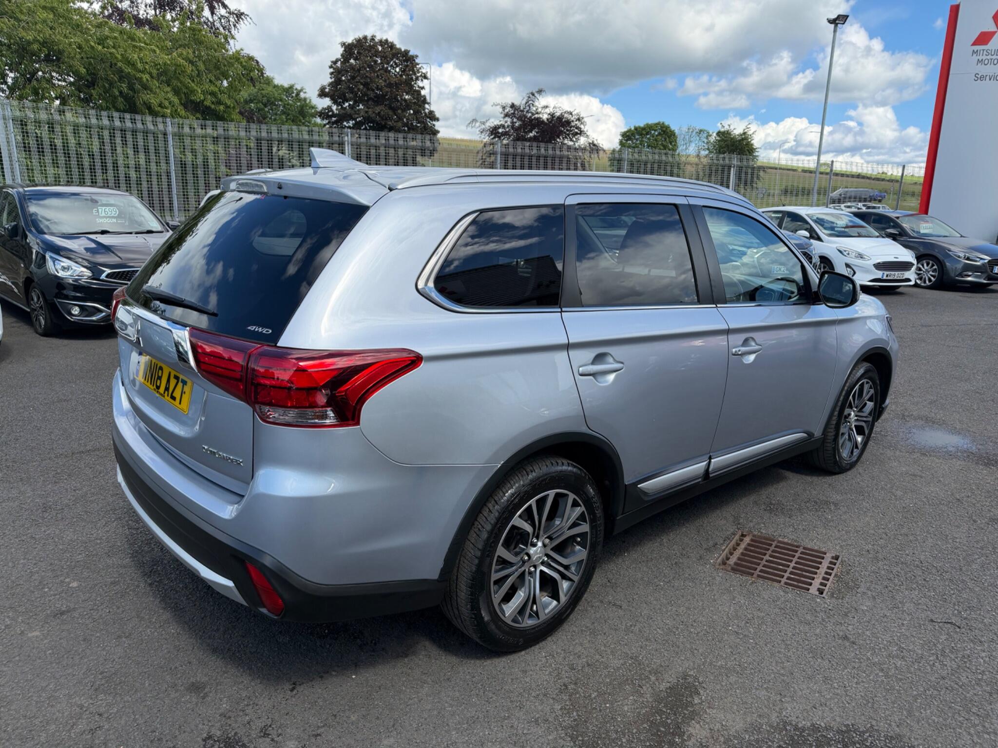 Mitsubishi Outlander