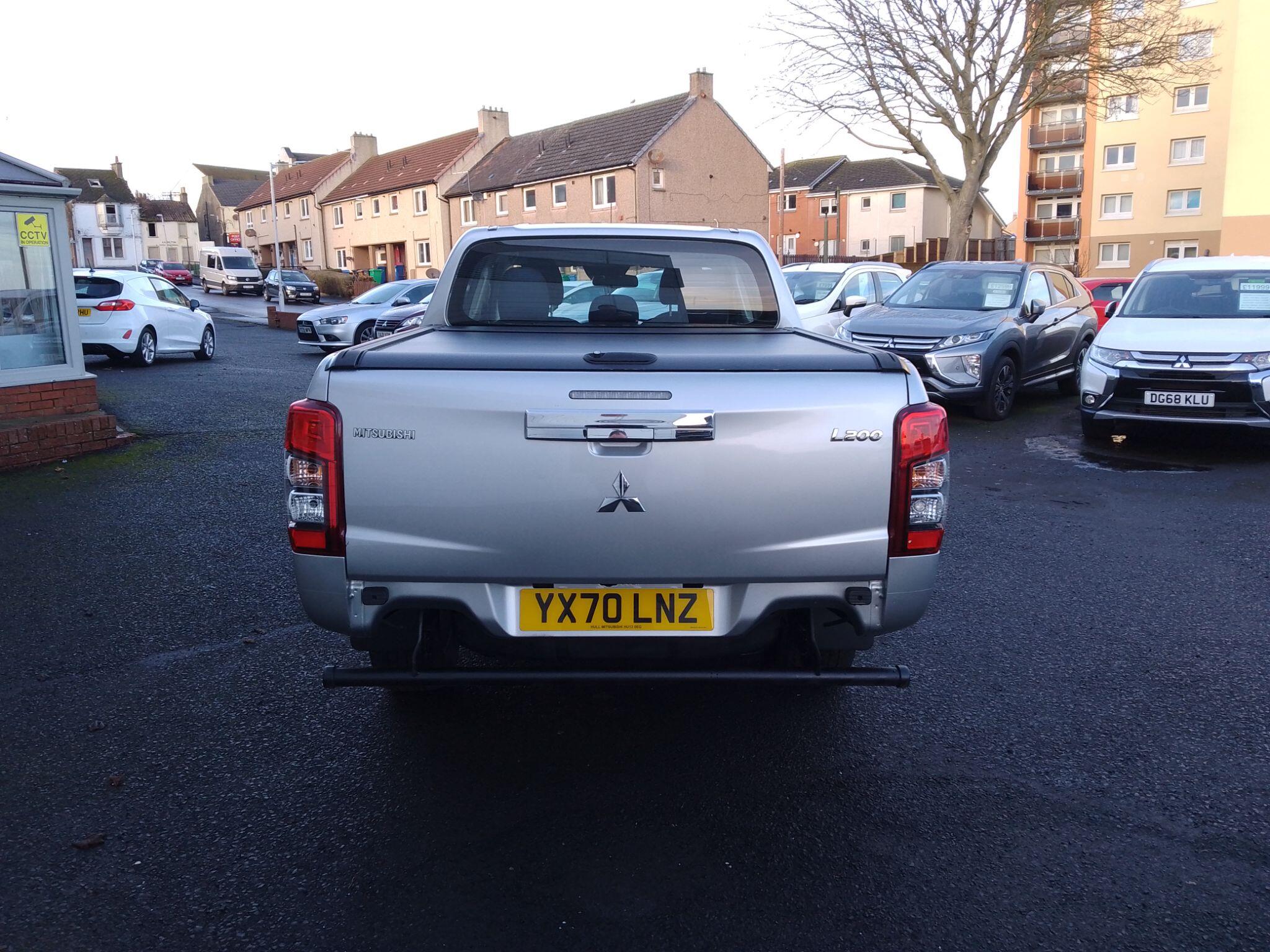 Mitsubishi L200
