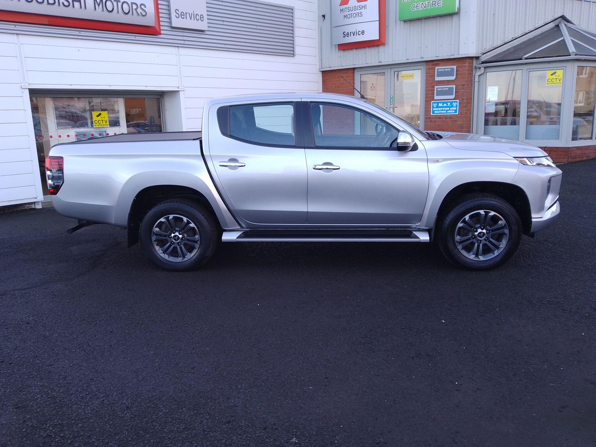 Mitsubishi L200