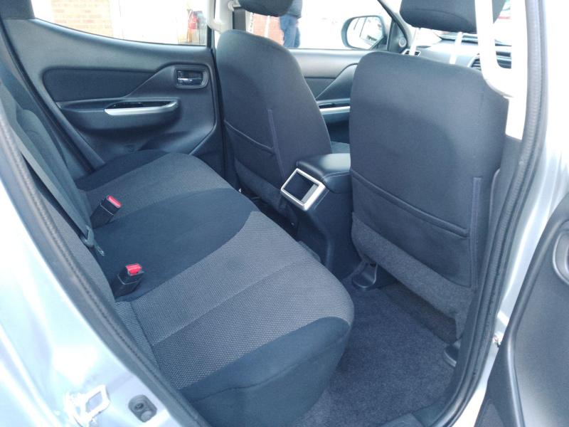 Mitsubishi L200