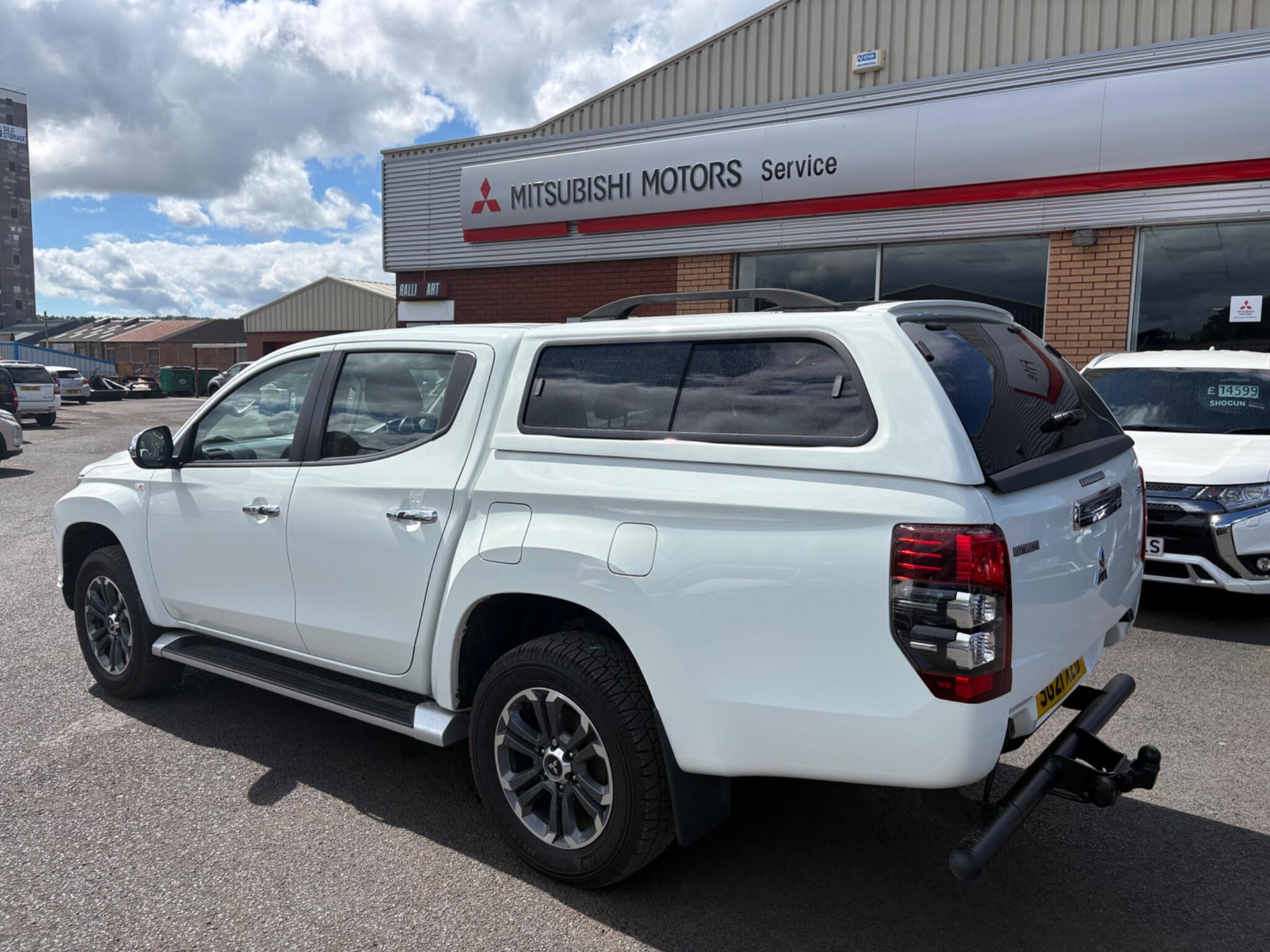 Mitsubishi L200