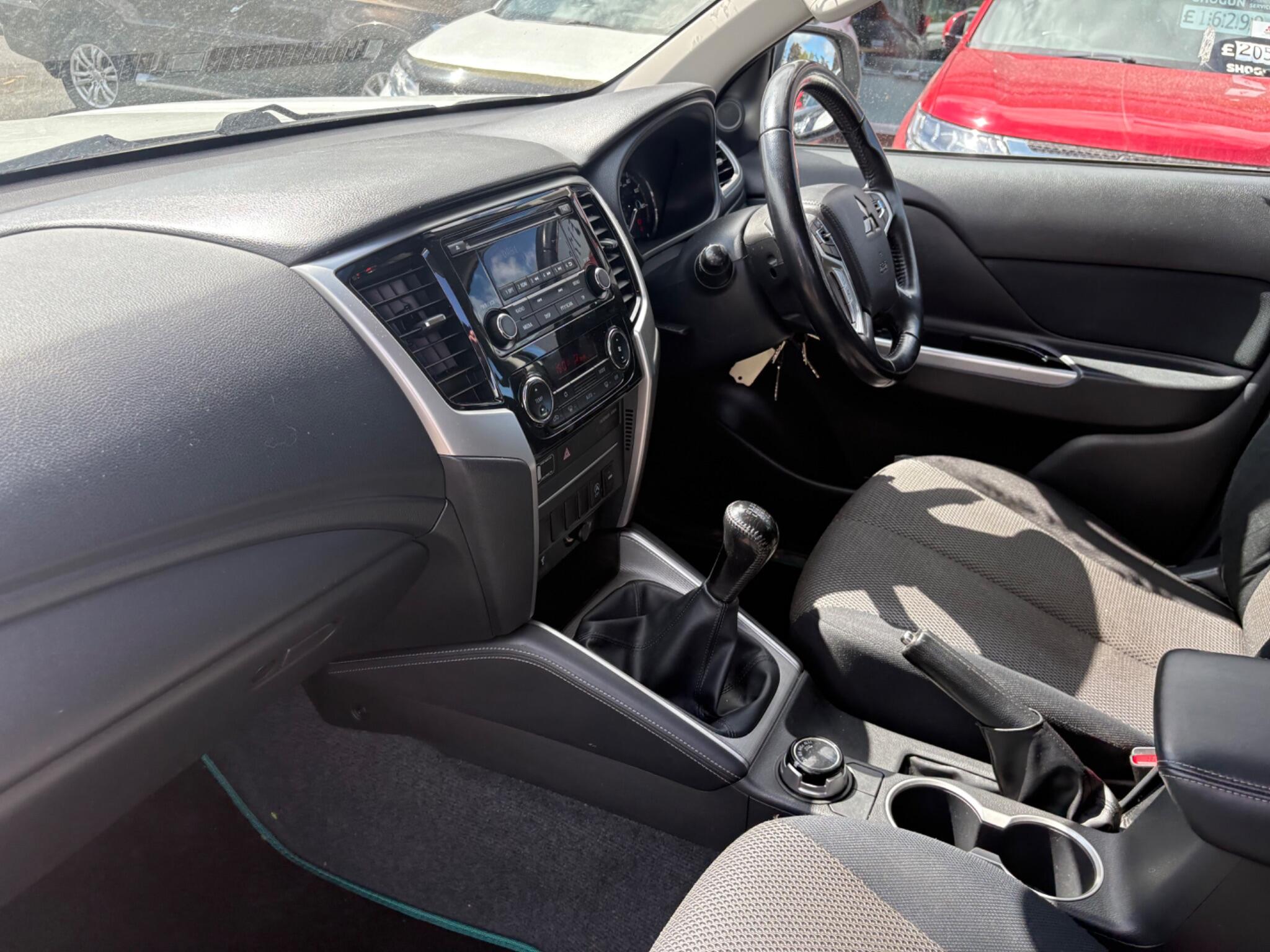 Mitsubishi L200