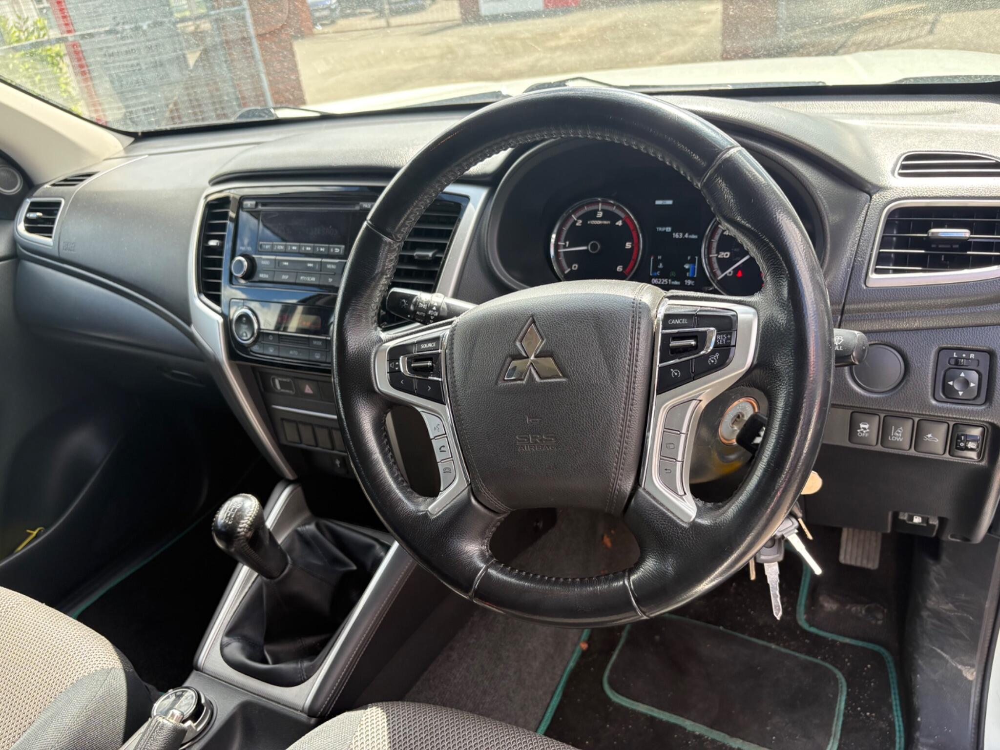 Mitsubishi L200