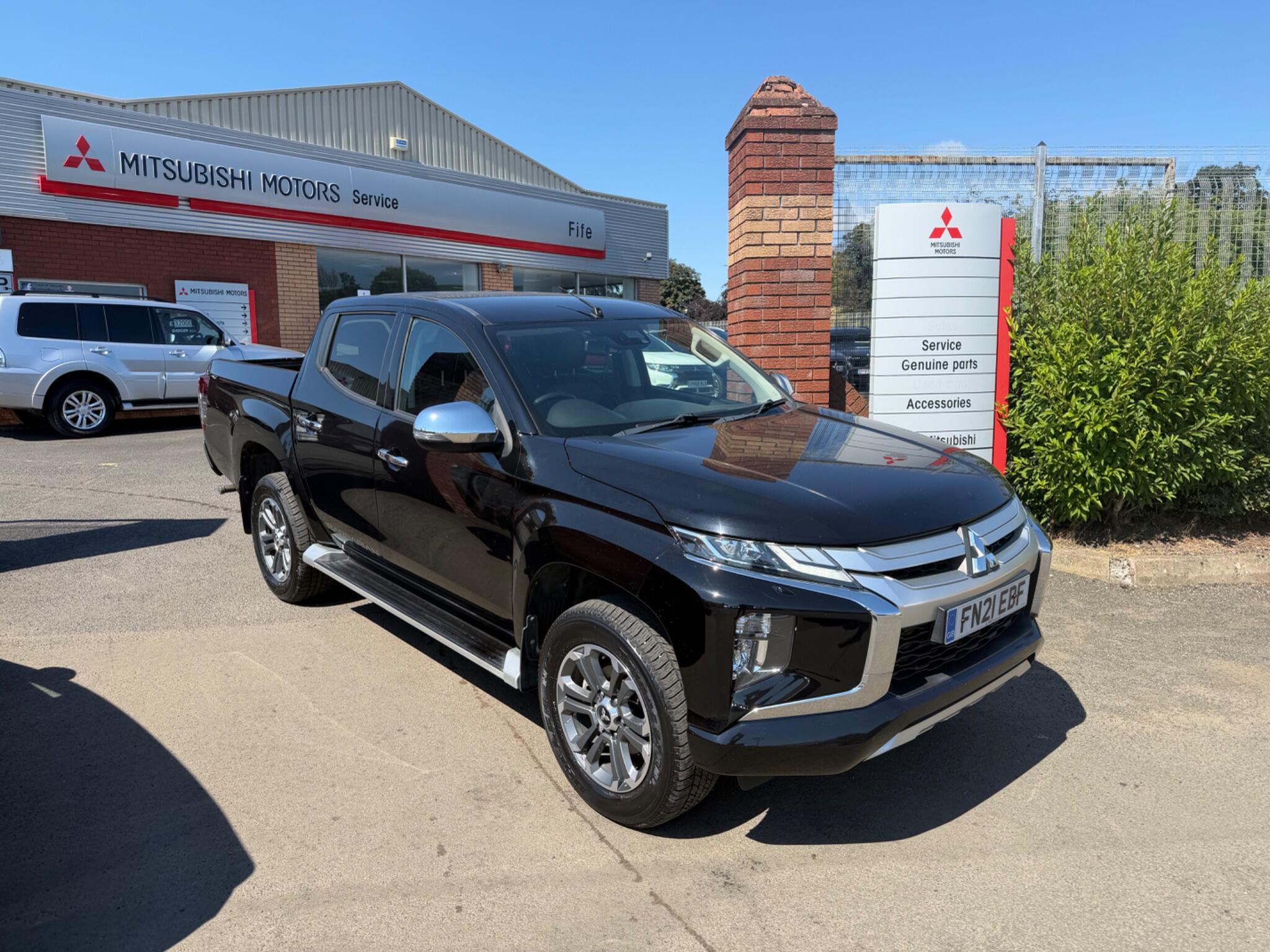 Mitsubishi L200