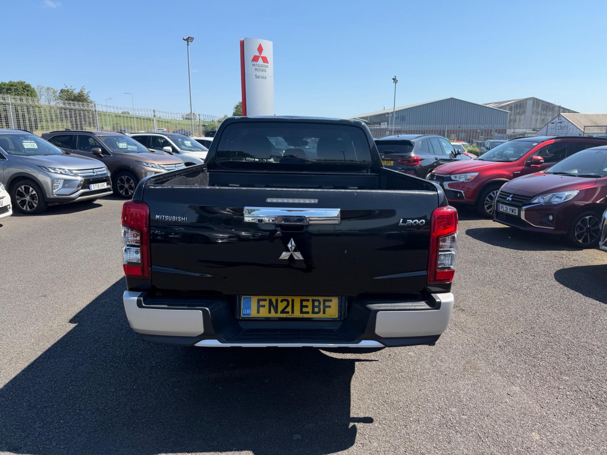 Mitsubishi L200